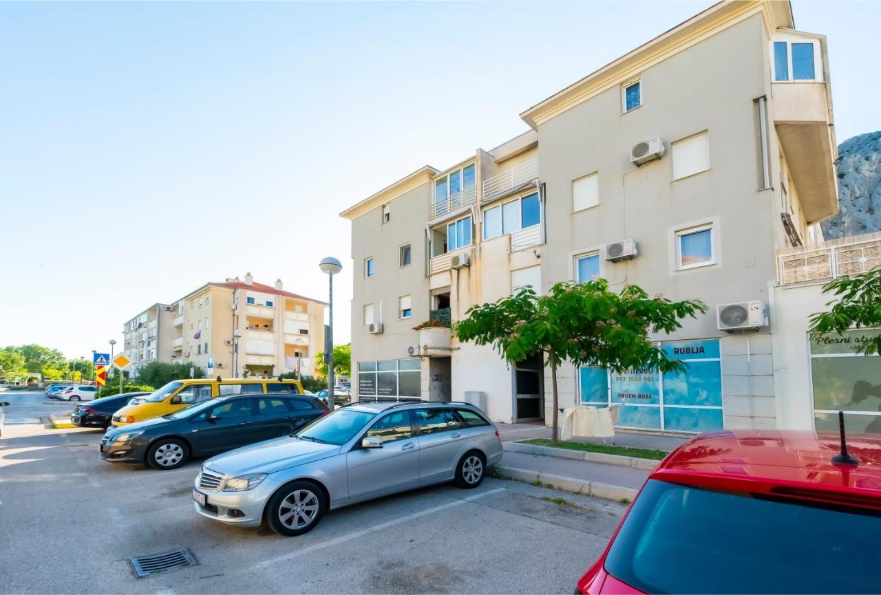 Apartment Pepalo,Omis Free Parking Exterior photo